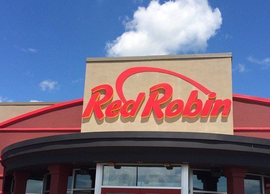 red robin sign