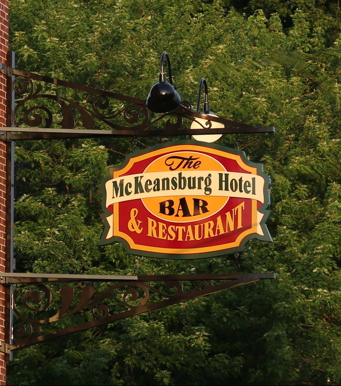 mckeansburg-hotel-bar-restaurant-sign-vert