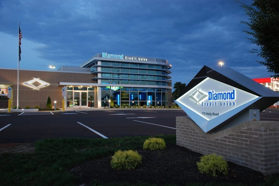 diamond credit union outdoor free standing sign