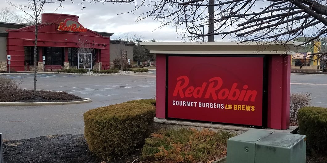 red-robin-package Red Robin signs