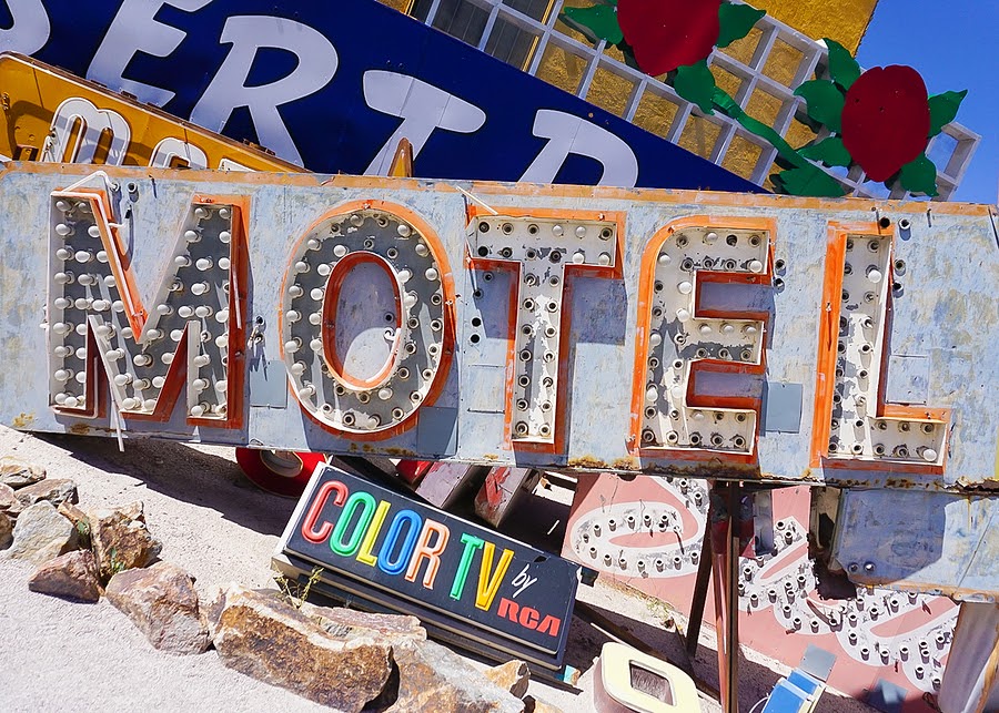 Motel Color TV by RCA Motel Color TV by RCA
